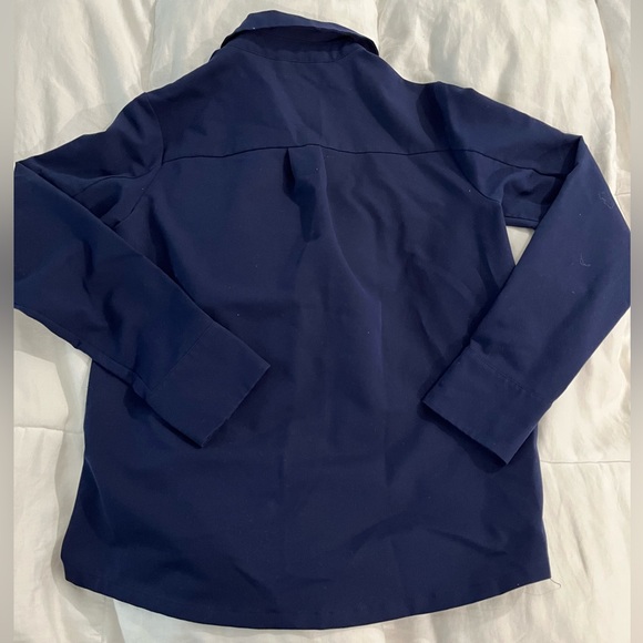 Women’s FIGS Nala Longsleeve ScrubPolo - navy blue, size XS - Picture 6 of 6